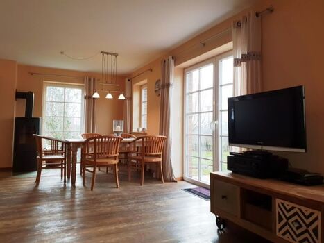 Blick Wohn-Essbereich Scharnberg