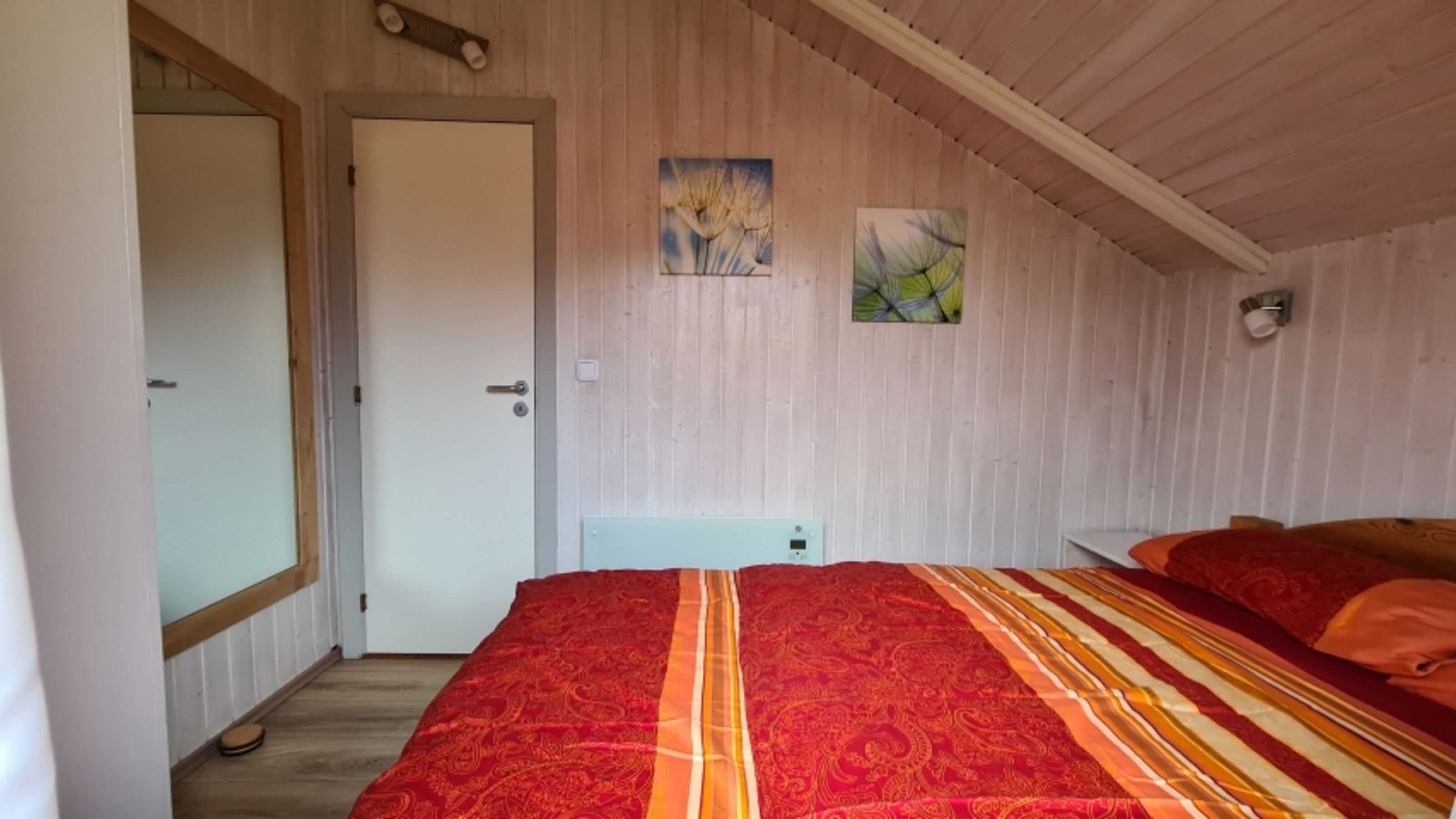 Schlafzimmer 2
