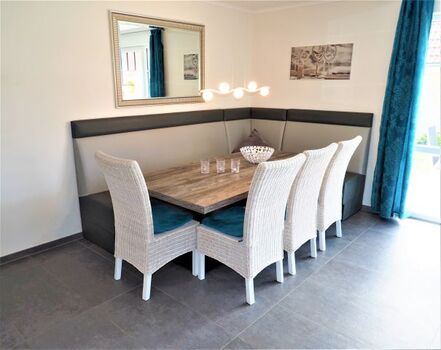 Essecke für 8 Personen