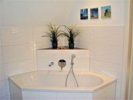 Badewanne im Wellnessbad