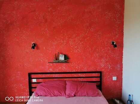rotes Schlafzimmer