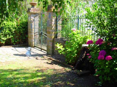 der eingezäunte Garten 