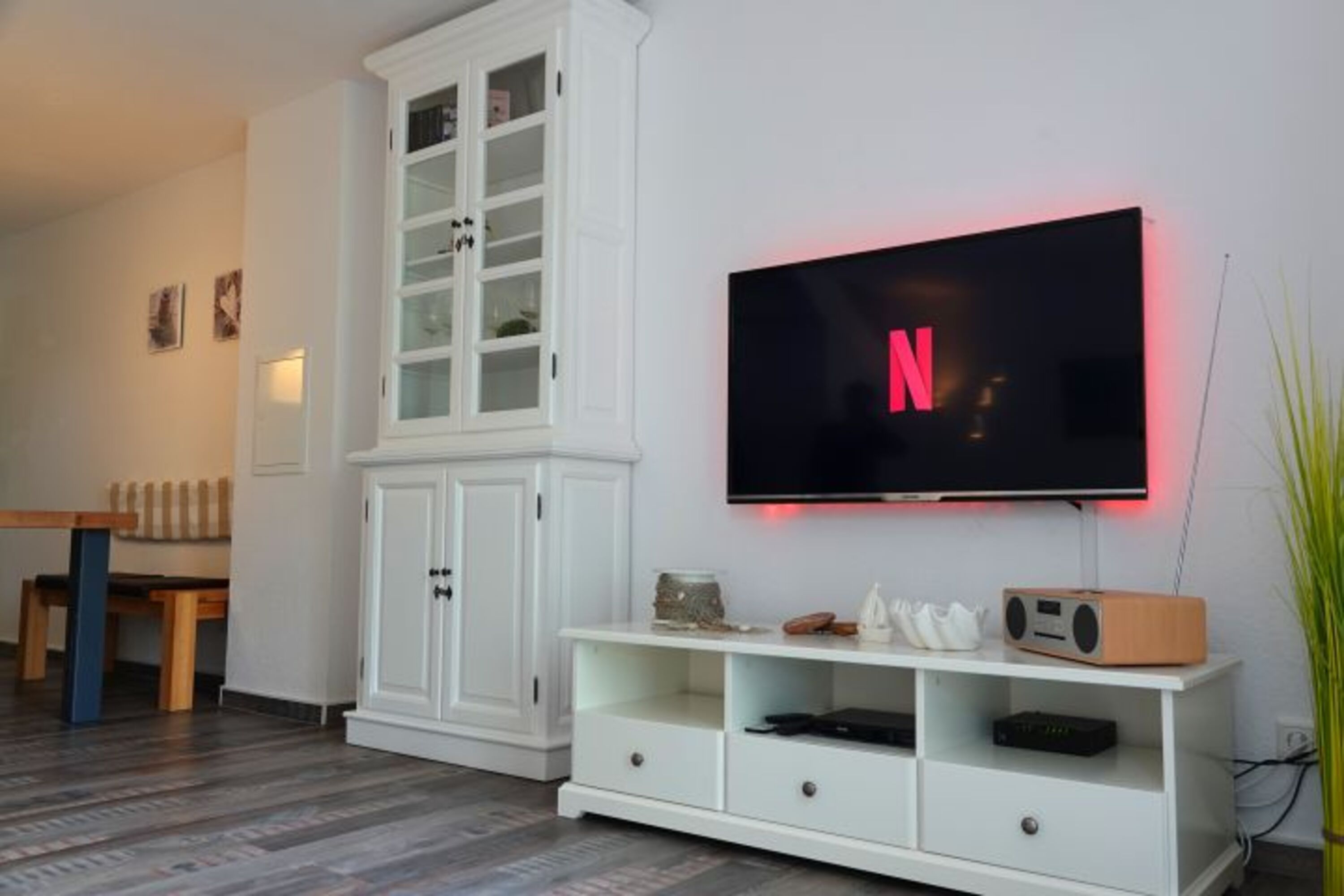 Wohnbereich mit Smart-TV