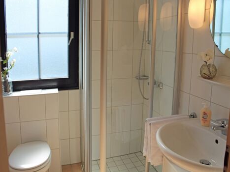 Modernes Badezimmer