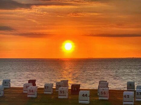 Sonnenuntergang am Strand von Horumersiel 