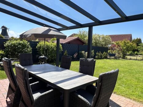 Überdachte Terrasse 