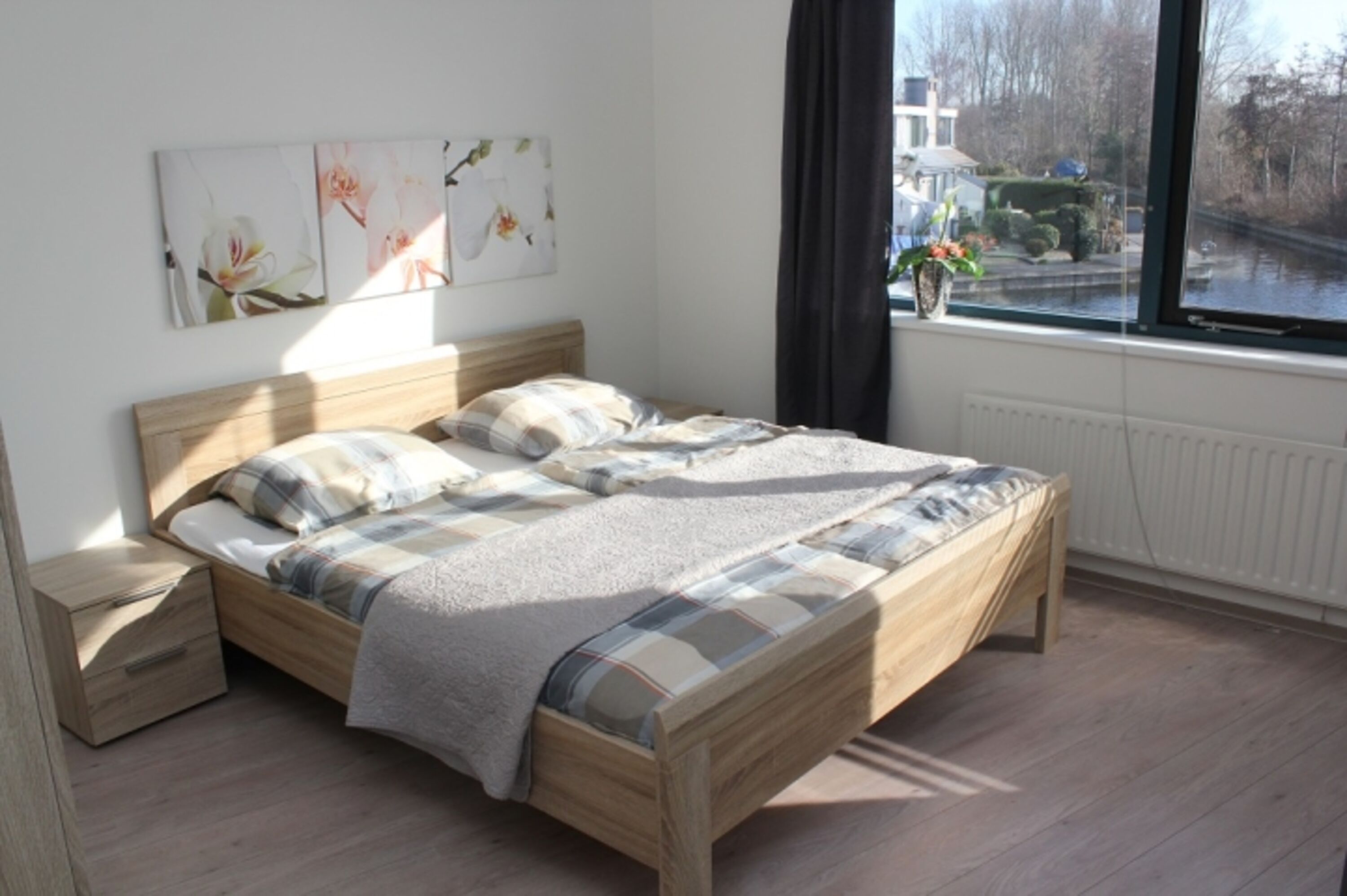 Schlafzimmer 1