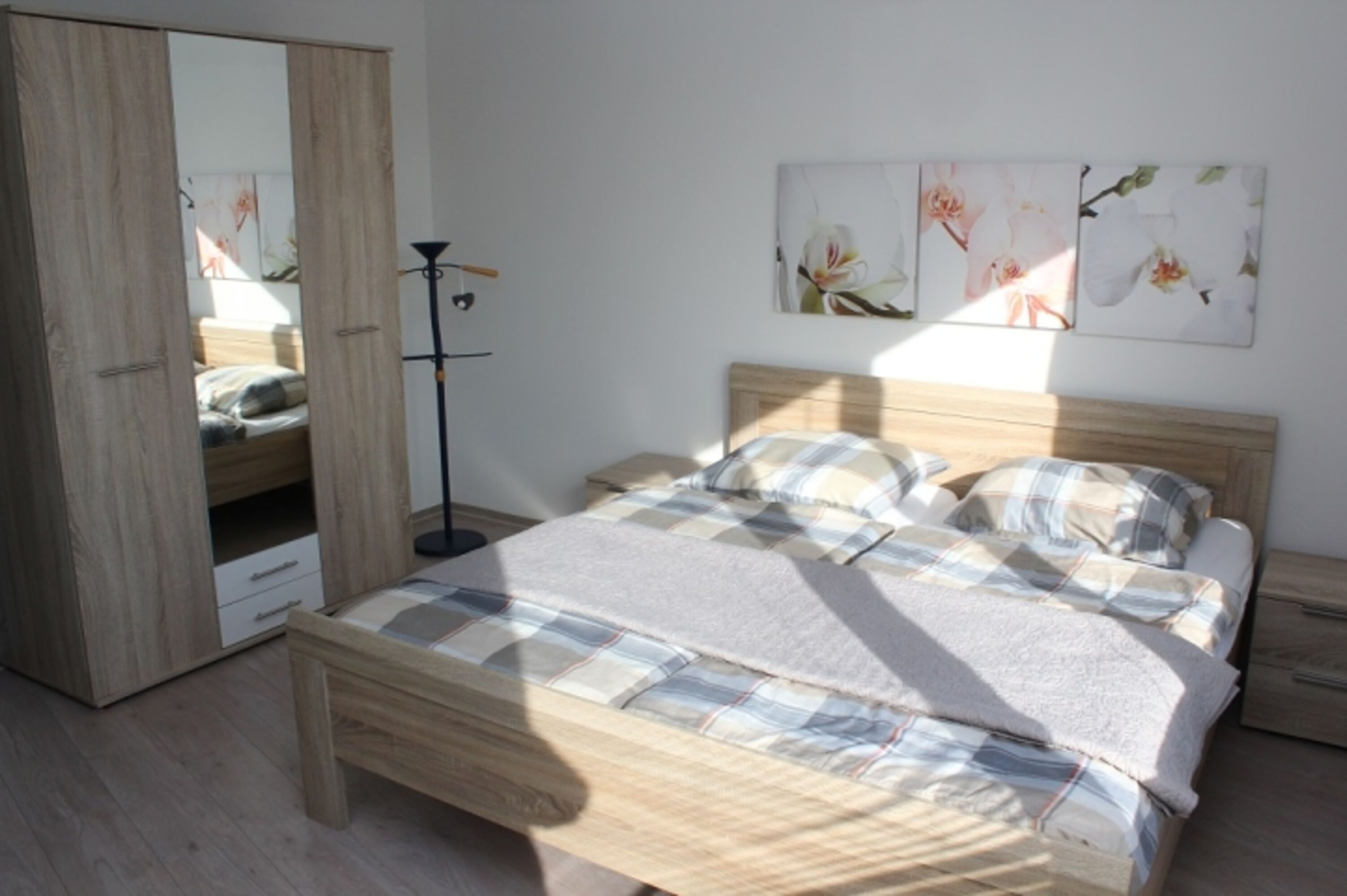 Schlafzimmer 1