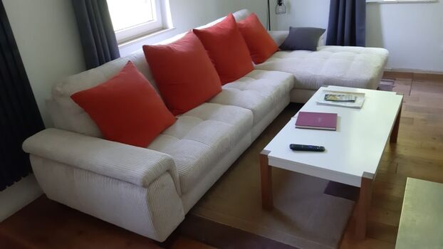 Wohnzimmer (Mai 2024)