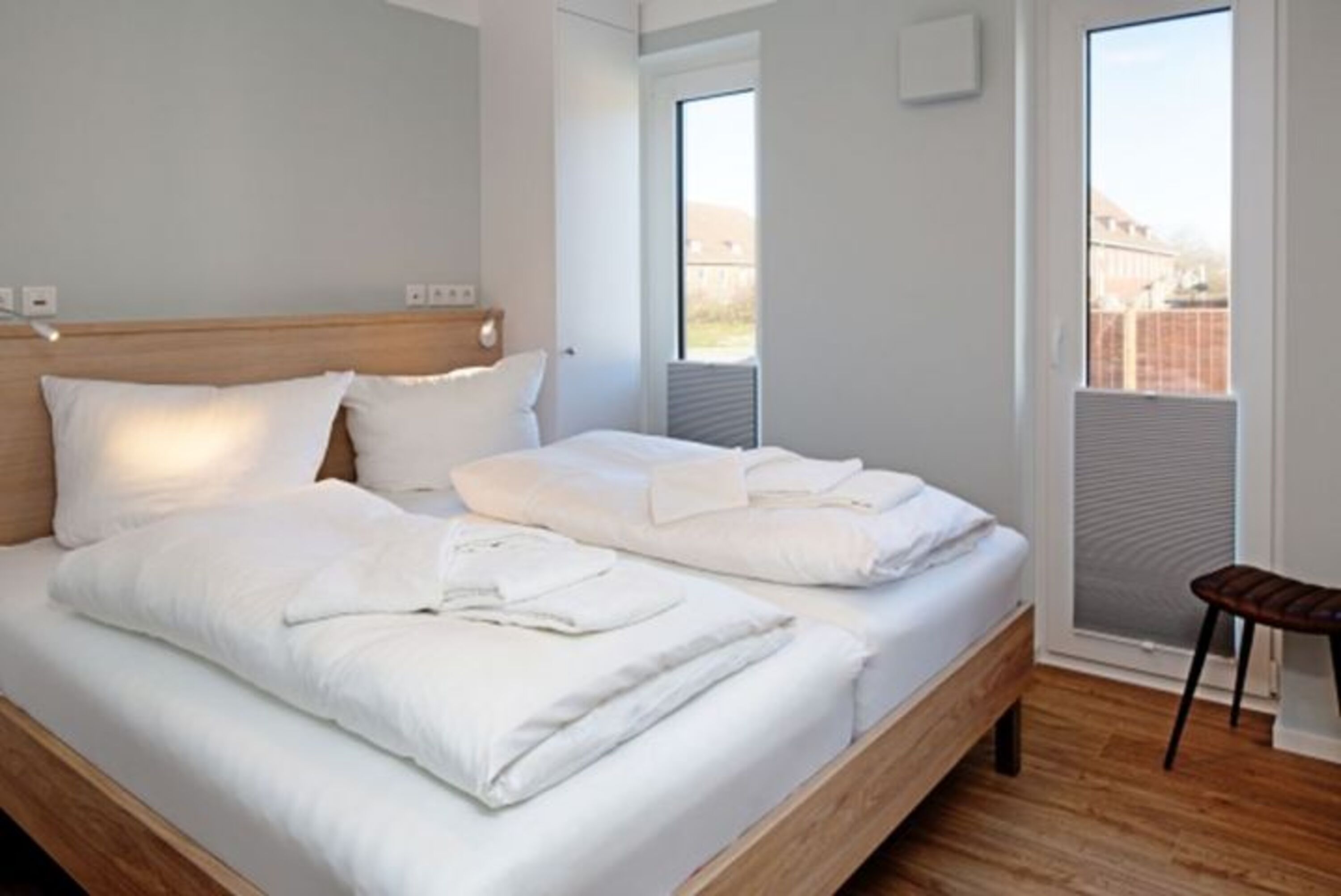 Schlafzimmer 1