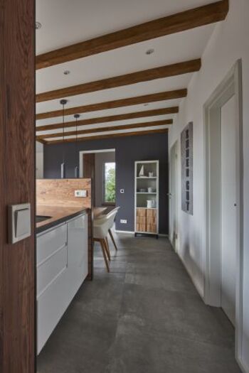 Blick vom Schlafzimmer Richtung Wohnraum