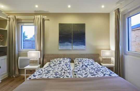 Das Eltern Bad ist ensuite 