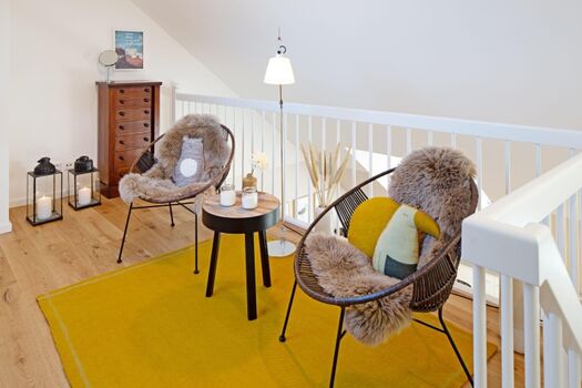 Loungebereich auf der Empore