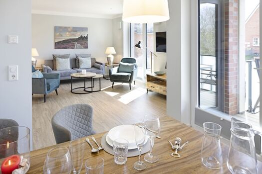 Wohnbereich und Essbereich