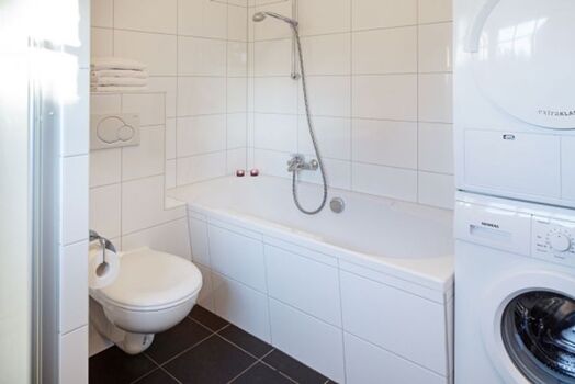 Vollbad mit Hauswirtscghaften