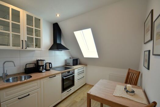 Küche mit Essbereich