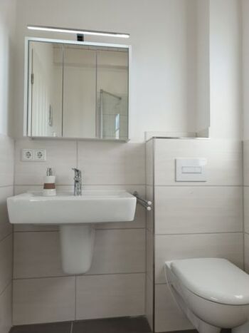 ebenerdiges Duschbad II