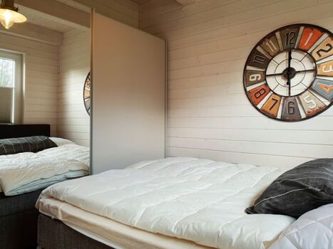 Doppelbettschlafzimmer IV