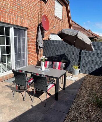 Eingezäunte Sonnenterrasse