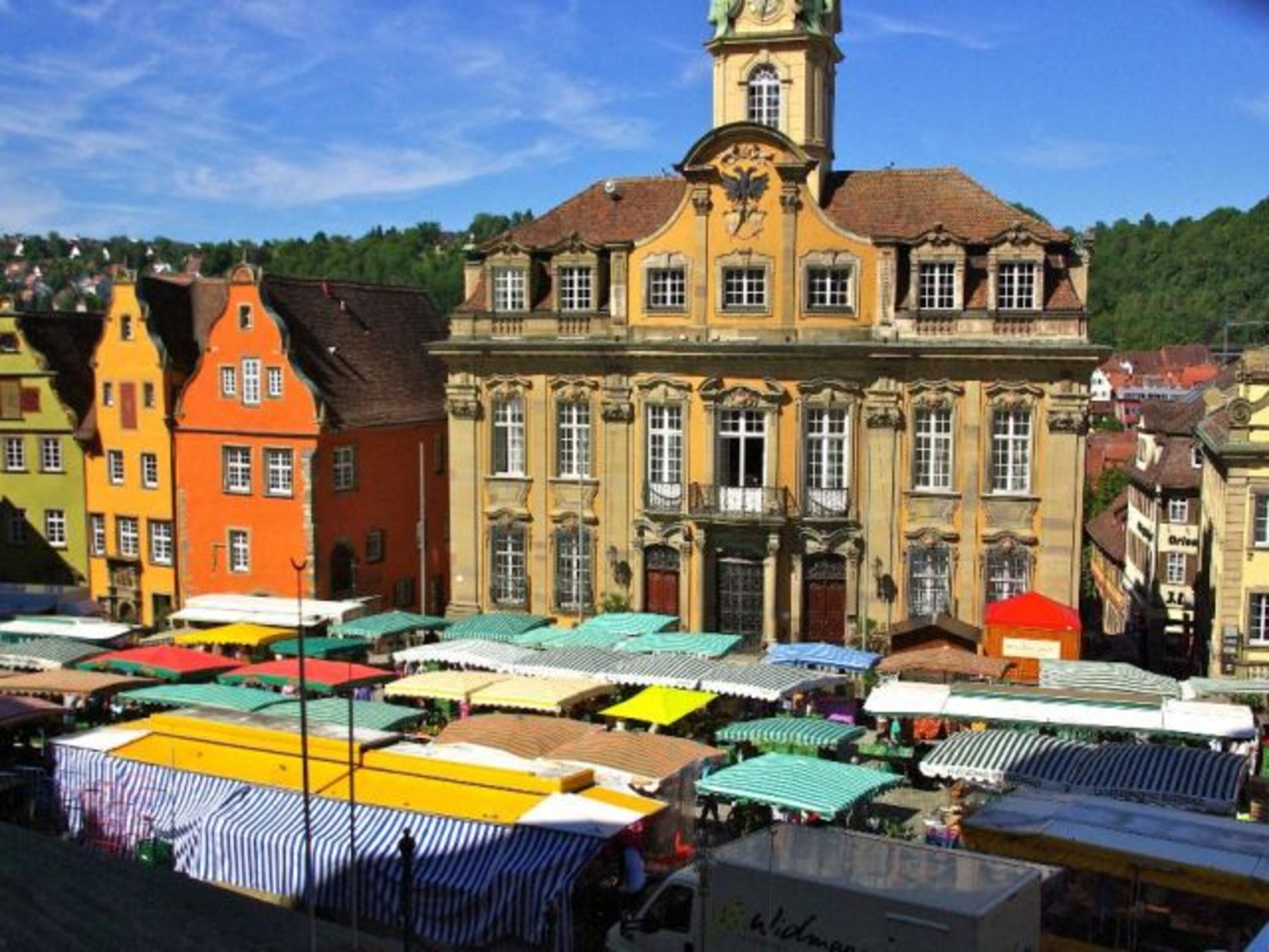 Besuchen von kleinen, historischen Städtchen