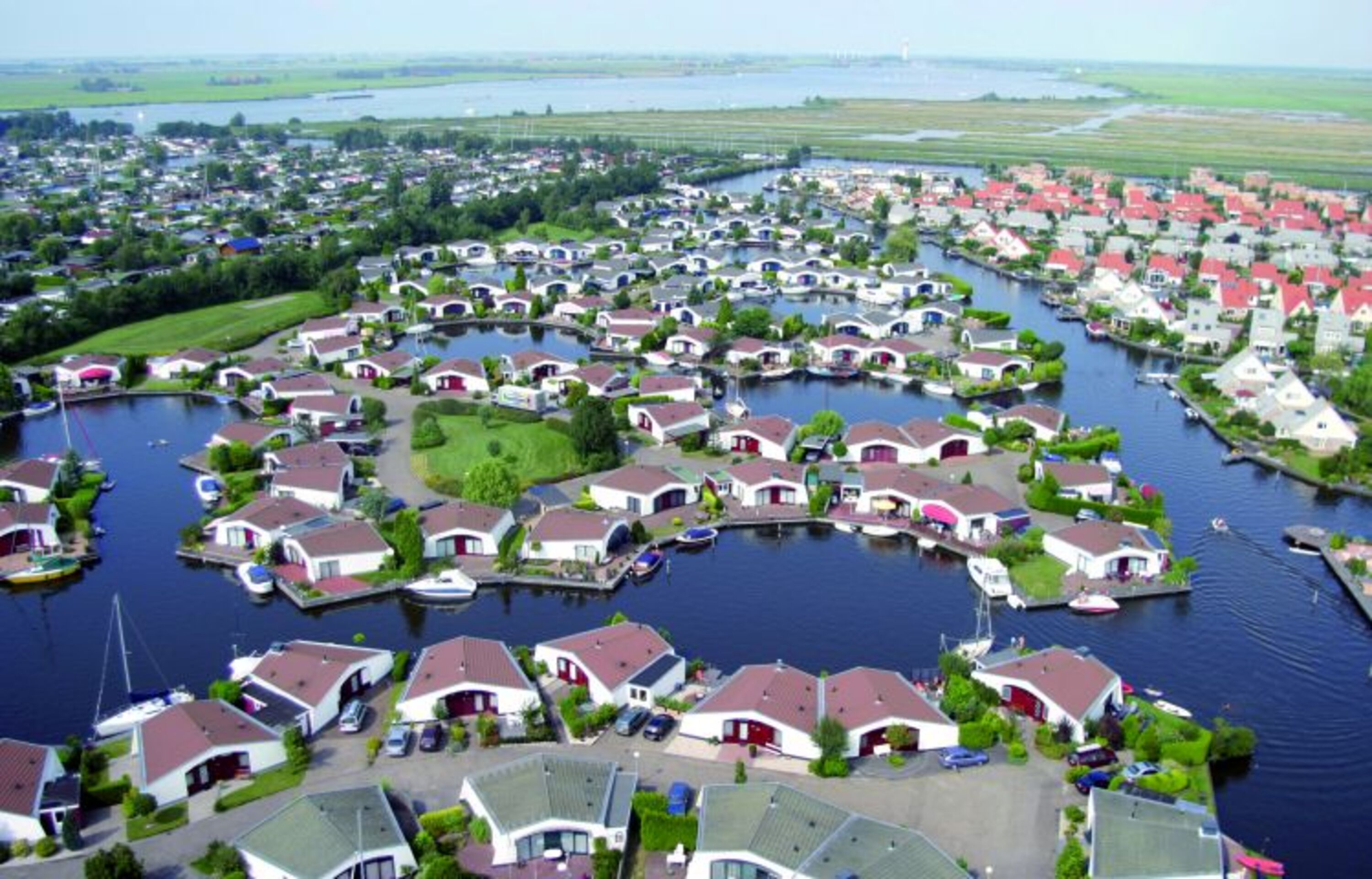 Aquaronde Lemmer Bungalow am Wasser