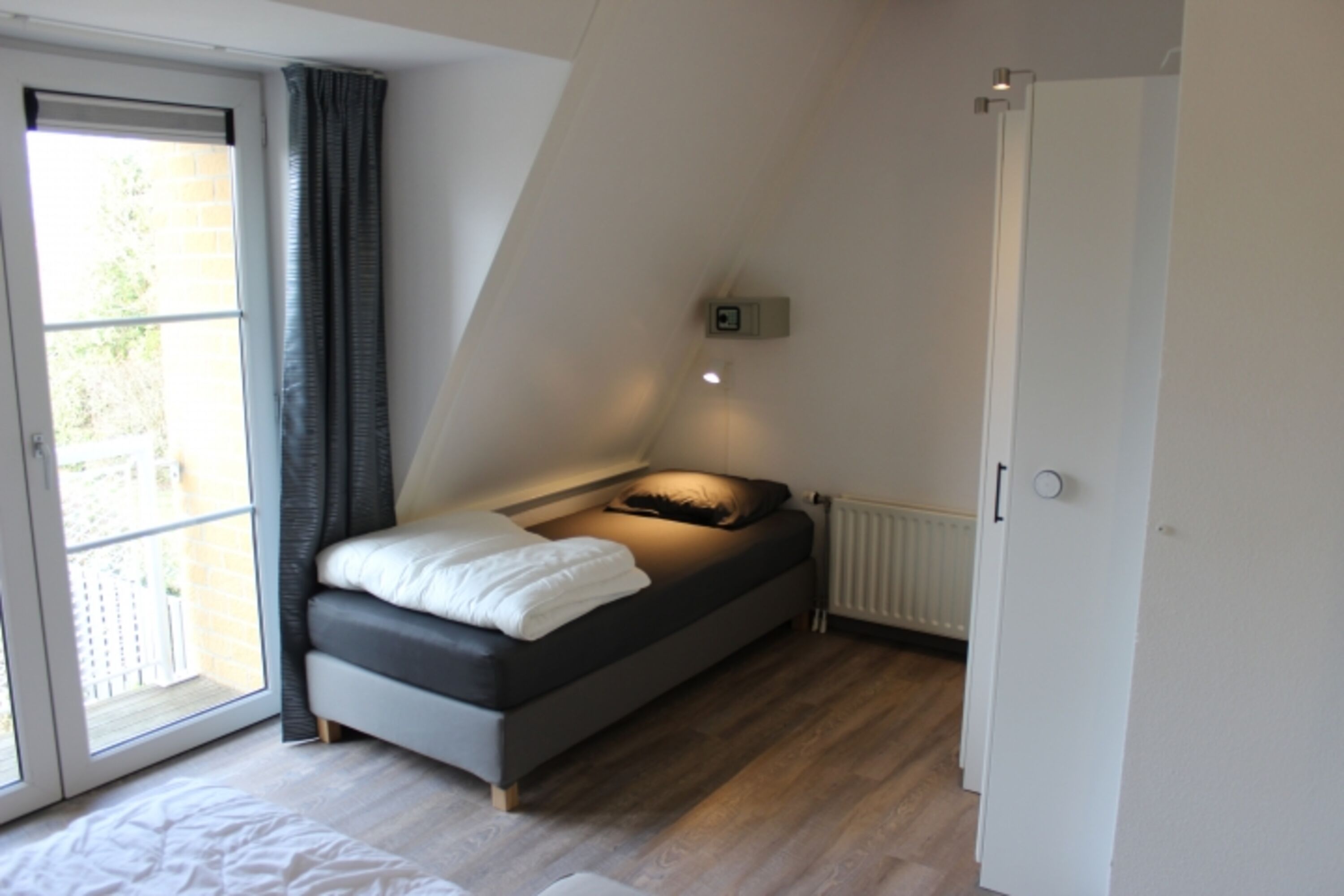 Schlafzimmer 1