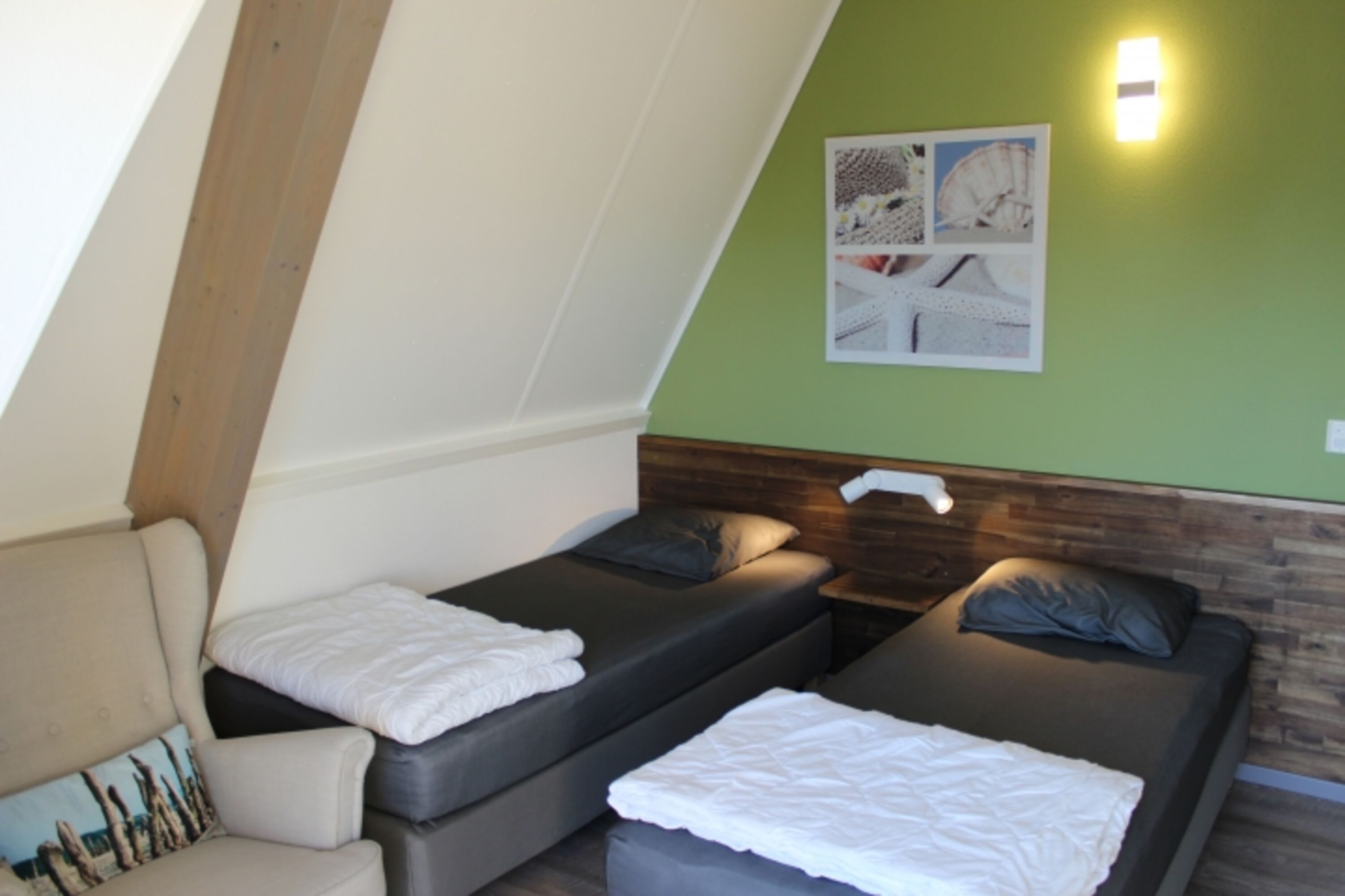 Schlafzimmer 2