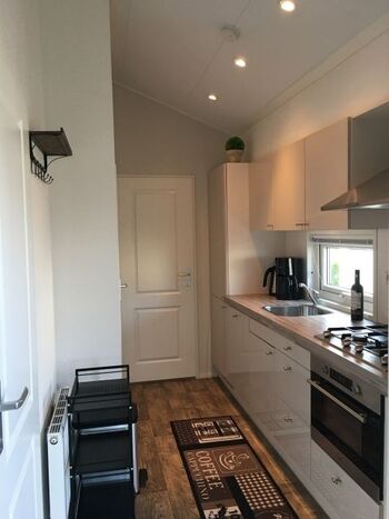 Blick vom Wohnzimmer Richtung Küche