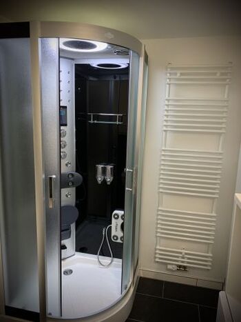 Dampfdusche Kleines Jagdhaus