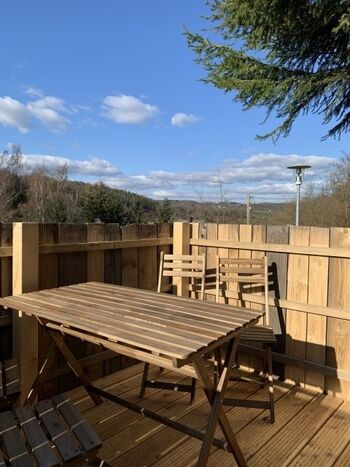 Terrasse mit Fernblick Kleines Jagdhaus