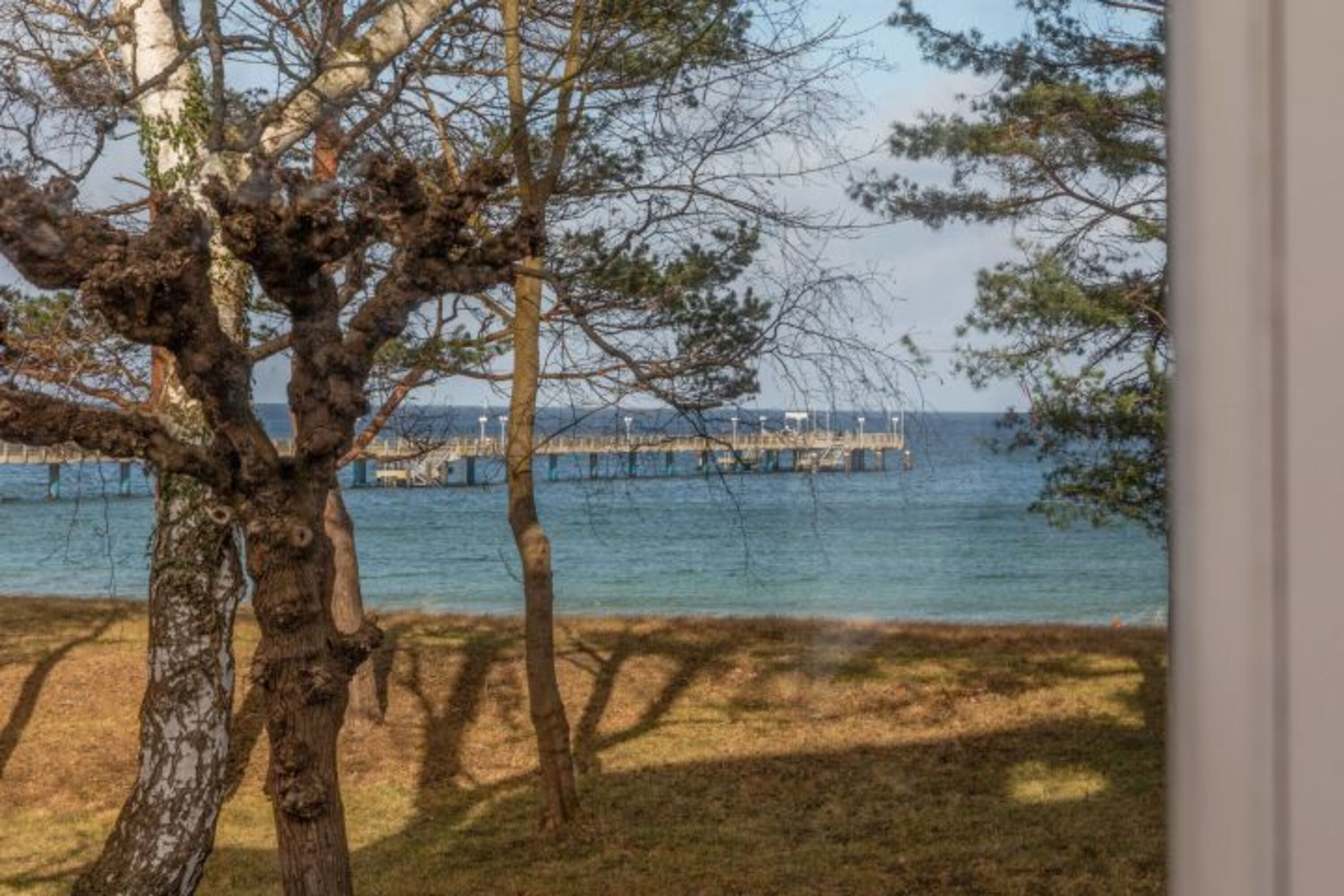 Meerblick Richtung Seebrücke und Kreidefelsen