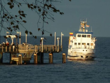 Blick aus der Loggia zur Seebrücke (5 Fußminuten entfernt)