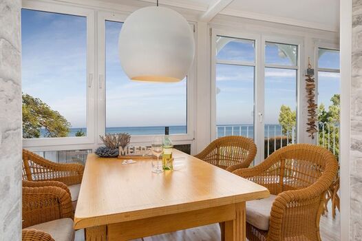 Herrlicher Meerblick / Eßplatz