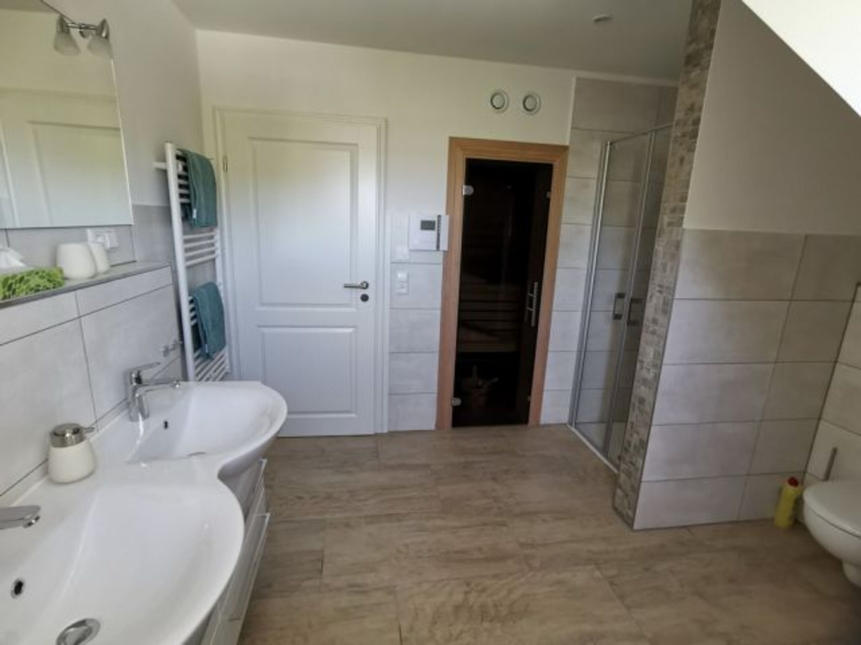 Dusche und Sauna
