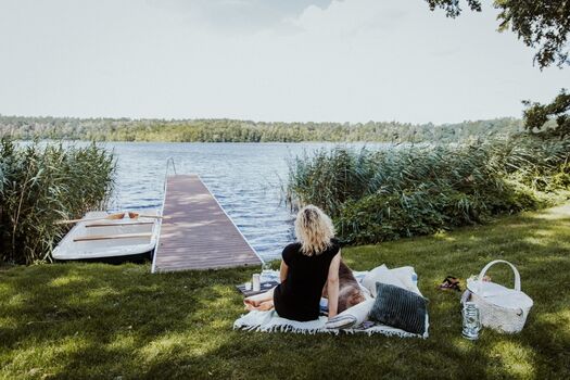 Privater Strand mit Badesteg