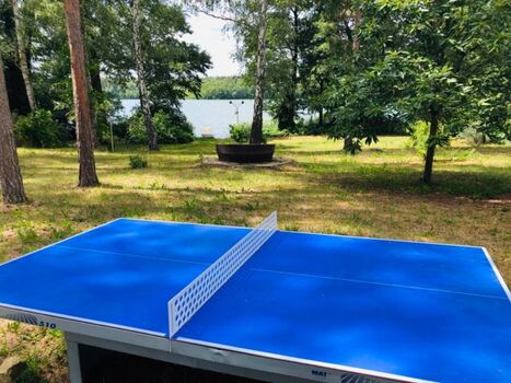 Tischtennis mit Seeblick