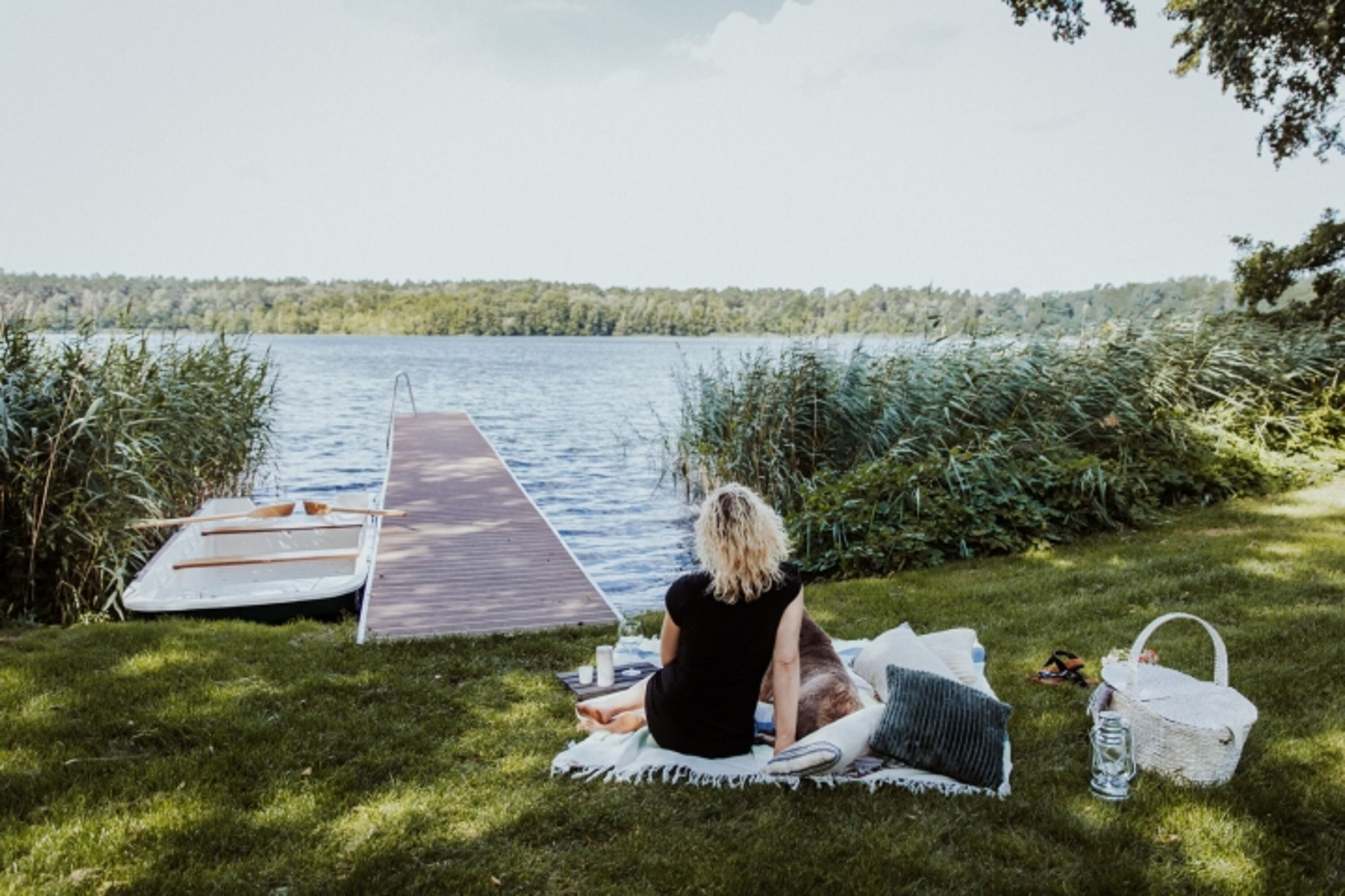 Privater Strand mit Badesteg