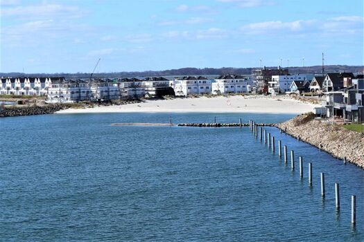 kleiner Strand  200 Meter von der Wohnung entfernt!