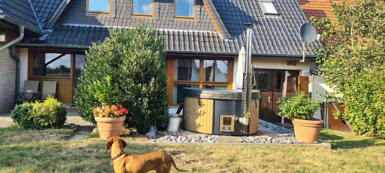 Hottub im Garten