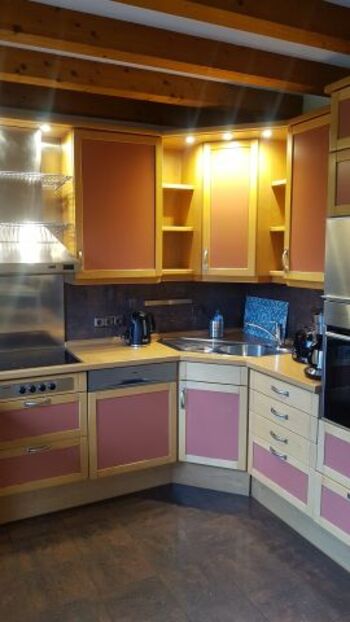 gut ausgestattete  Küche