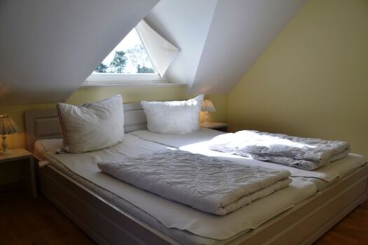 Doppelbettschlafzimmer I