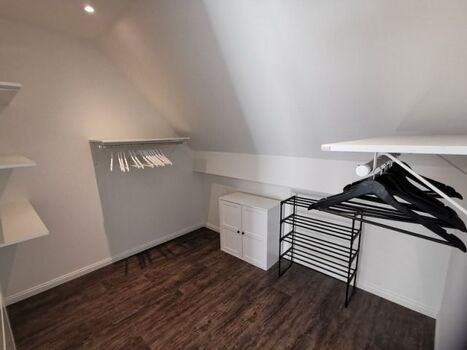 begehbarer Kleiderschrank