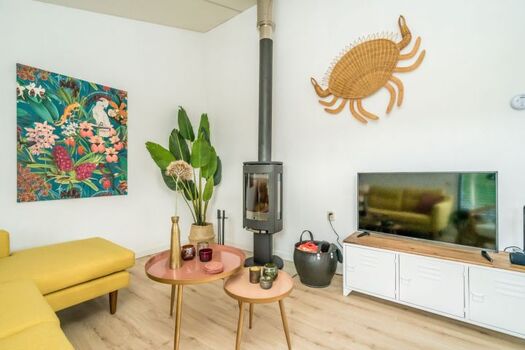 SMART TV mit NETFLIX und vielen deutschen Sendern