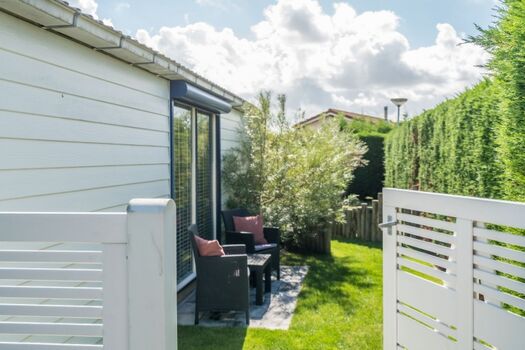 Das komplett eingezäunte Grundstück