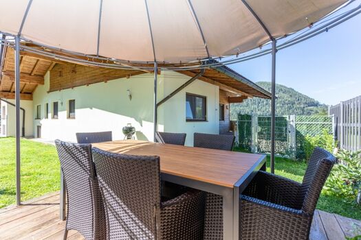 Gartenpavillon der Wohnung Steinplatte