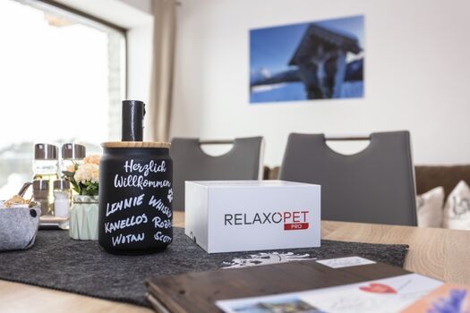 Begrüßungsleckerlis und Hundeentspannungssystem