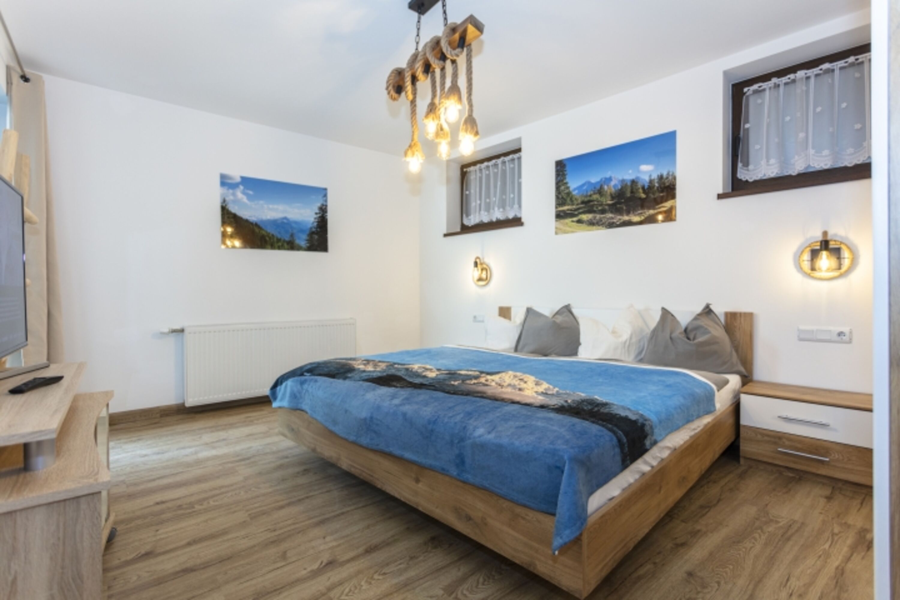 Schlafzimmer 1
