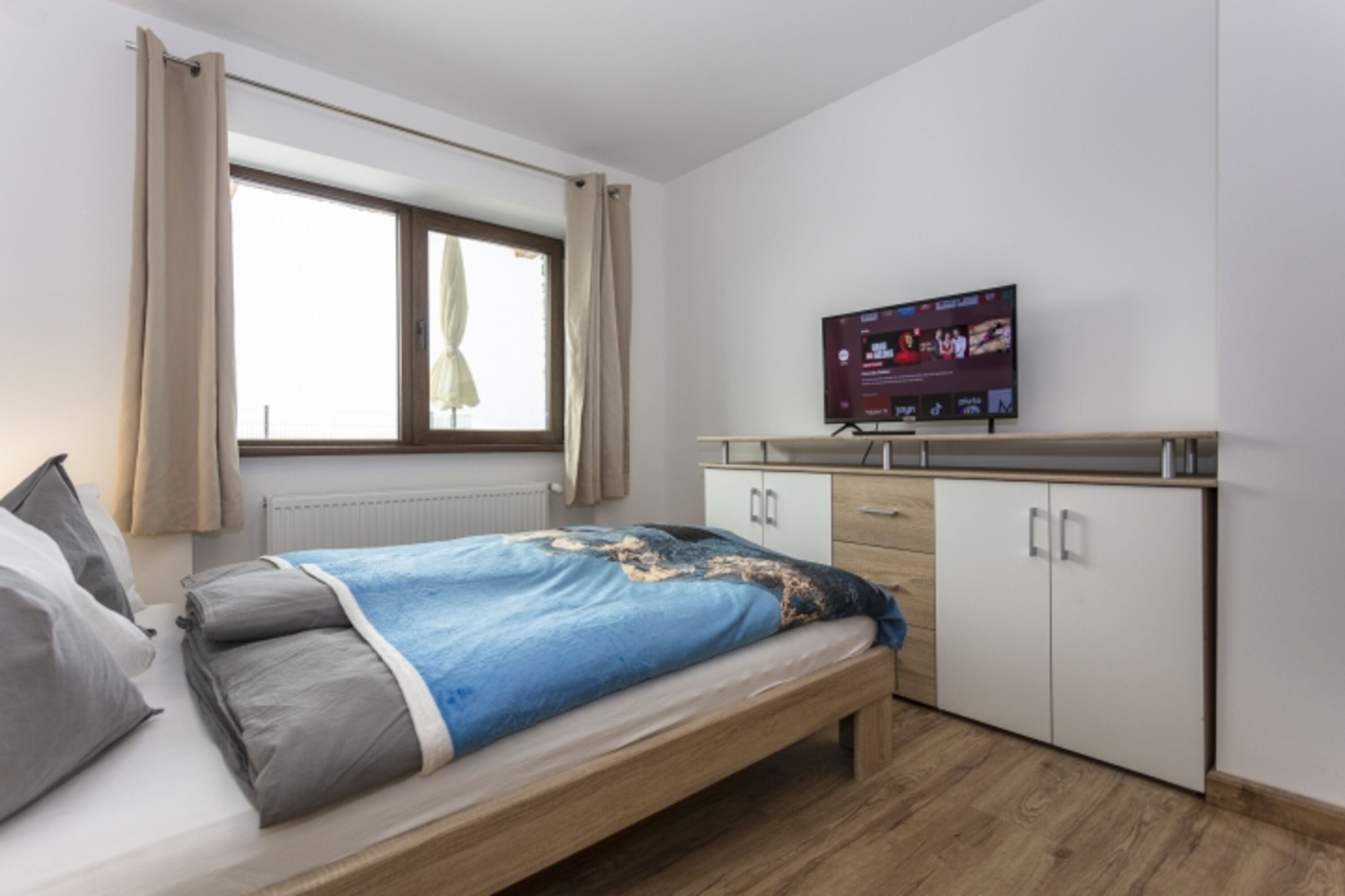 Schlafzimmer 2