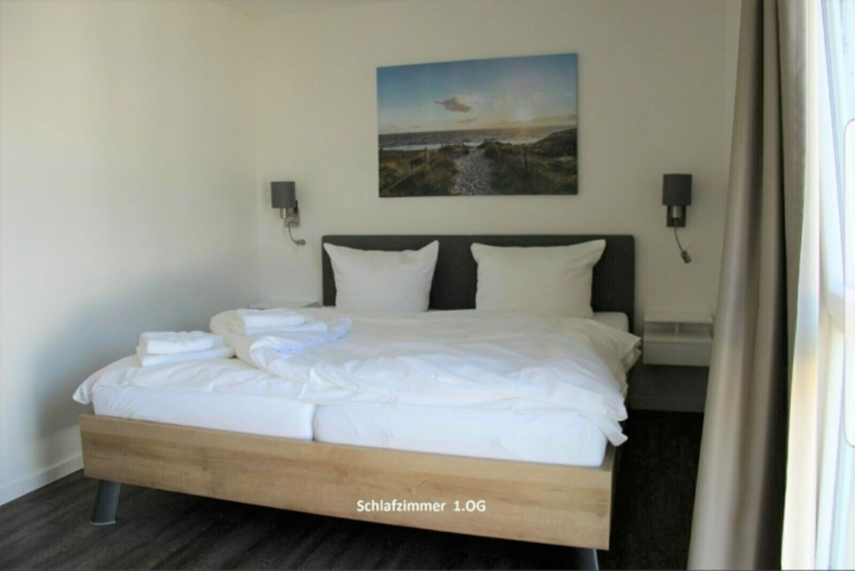 Schlafzimmer 1 OG