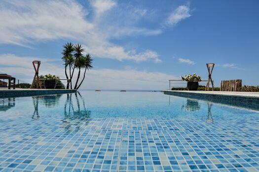 traumhafter Poolbereich